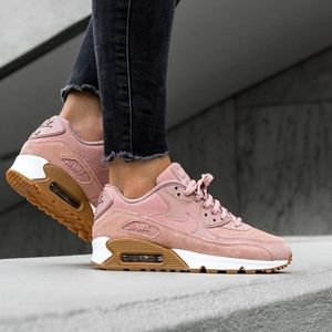 Nike Air Max 90 in Particle Pink with Gum Sole
